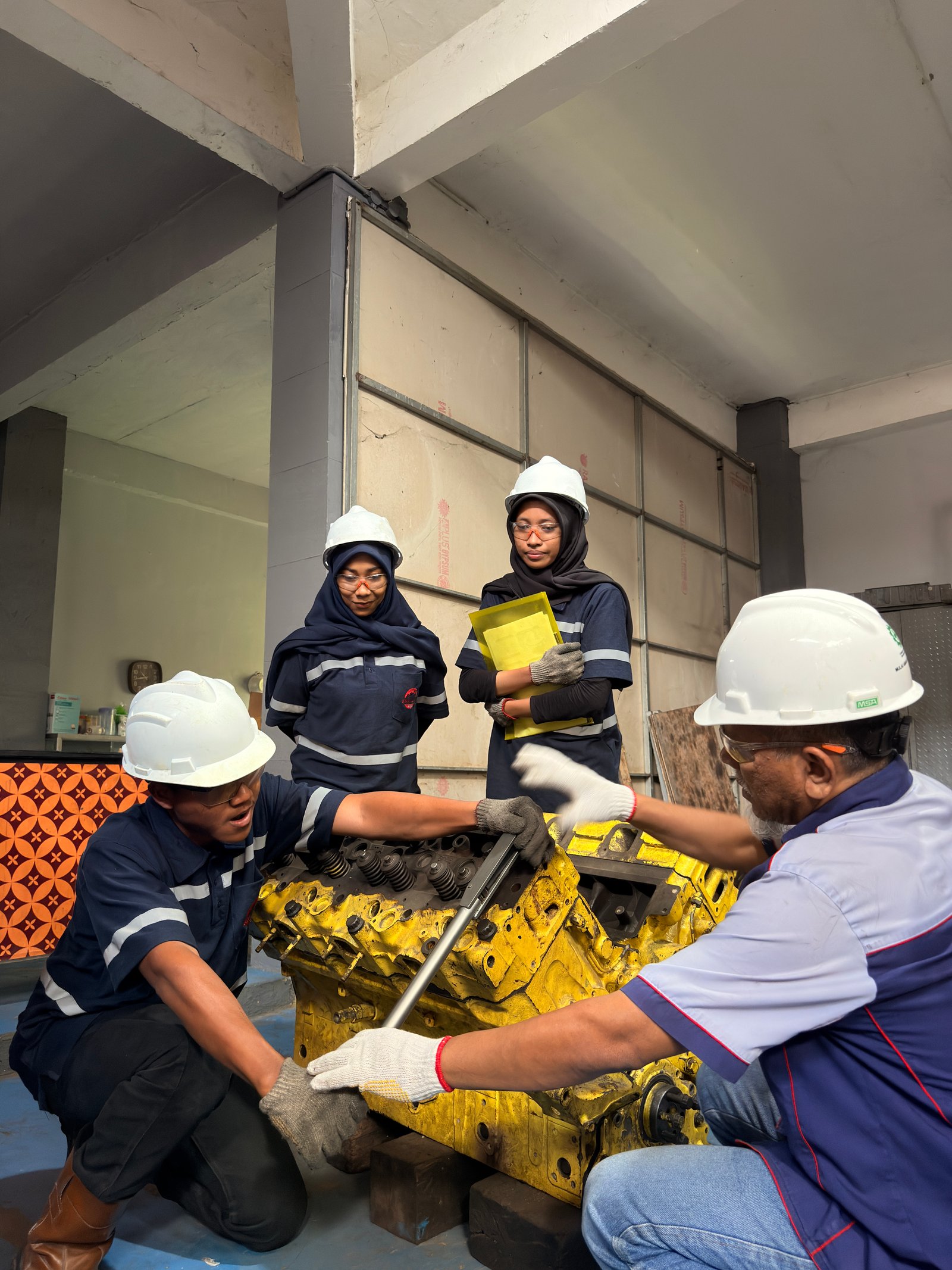 Basic Heavy Equipment Mechanic